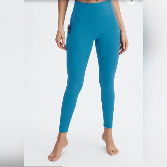 Fabletics Oasis High Waisted 7/8 Legging - Picture 1 of 7